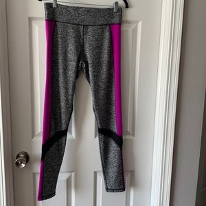 Workout pants- nice colors and condition. No flaws.